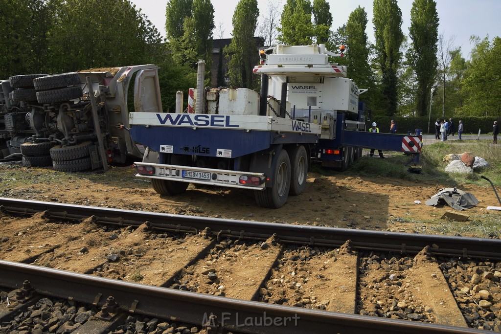 Schwerer VU LKW Zug Bergheim Kenten Koelnerstr P396.JPG - Miklos Laubert